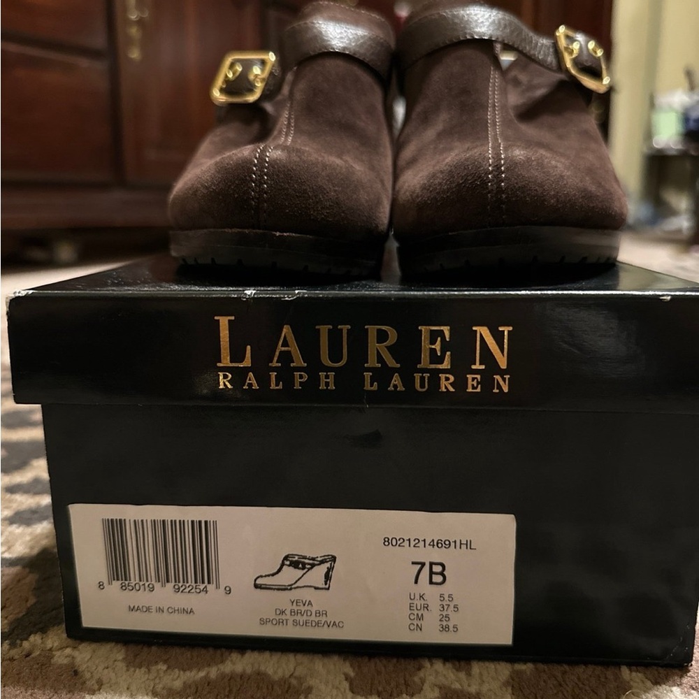 Lauren Ralph Lauren dark brown suede shoes in very good condition.